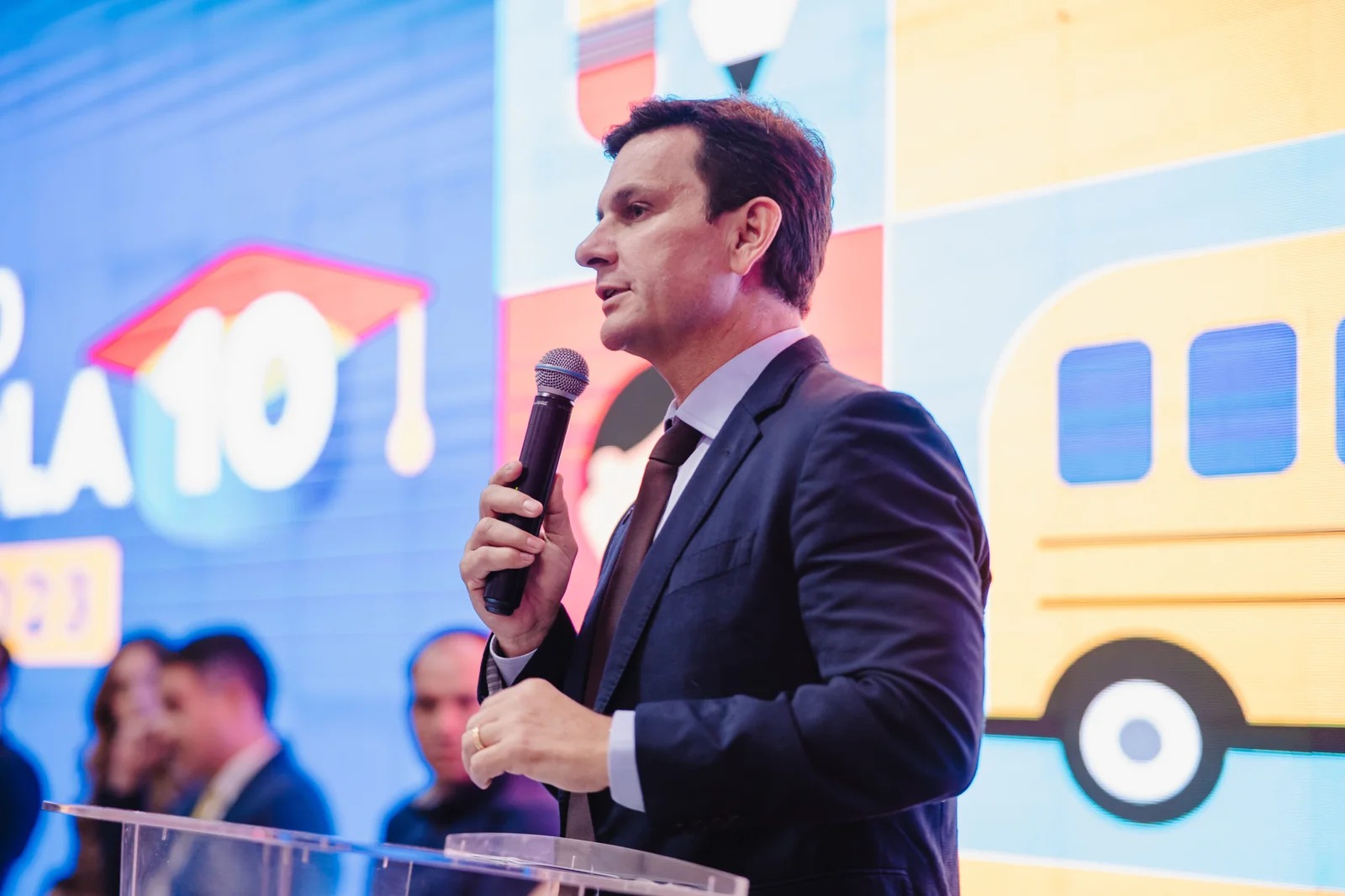 Prefeito Marcelo Beltrão divulga data de pagamento do rateio do Prêmio Escola 10